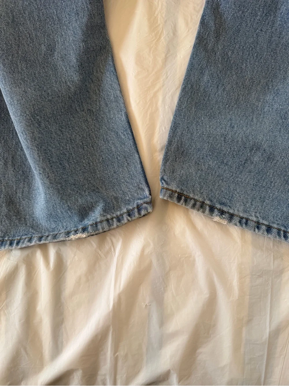Levi's 550 Men's Light Blue Relaxed Straight Jeans 34x28